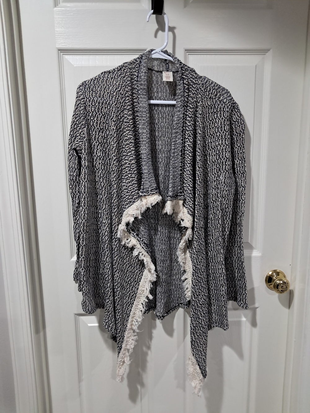 Arizona Jean Company Black & Cream Marled Fringe Drape Cardigan